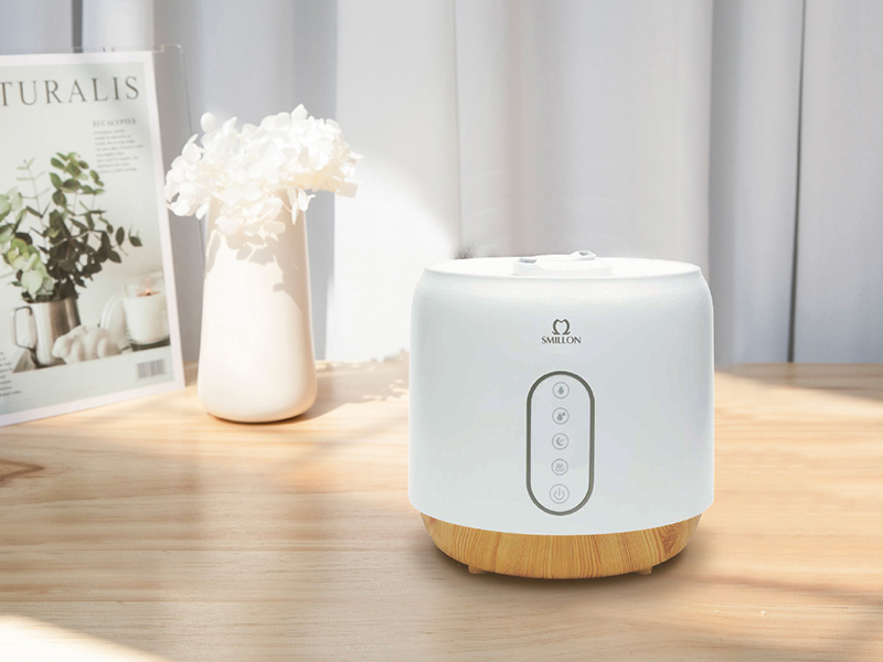 white color cool mist humidifier